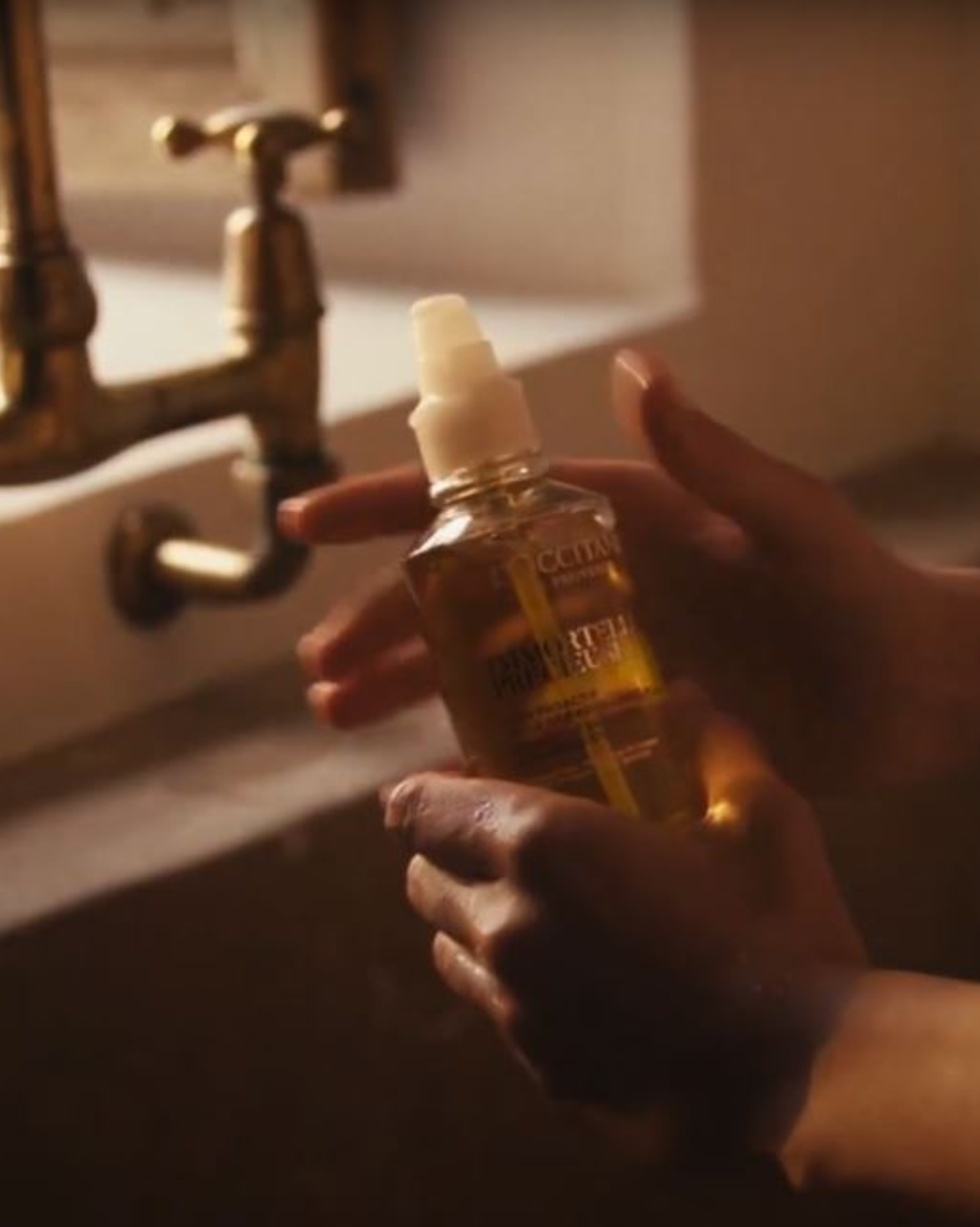 Play Immortelle Precious Cleansing Oil